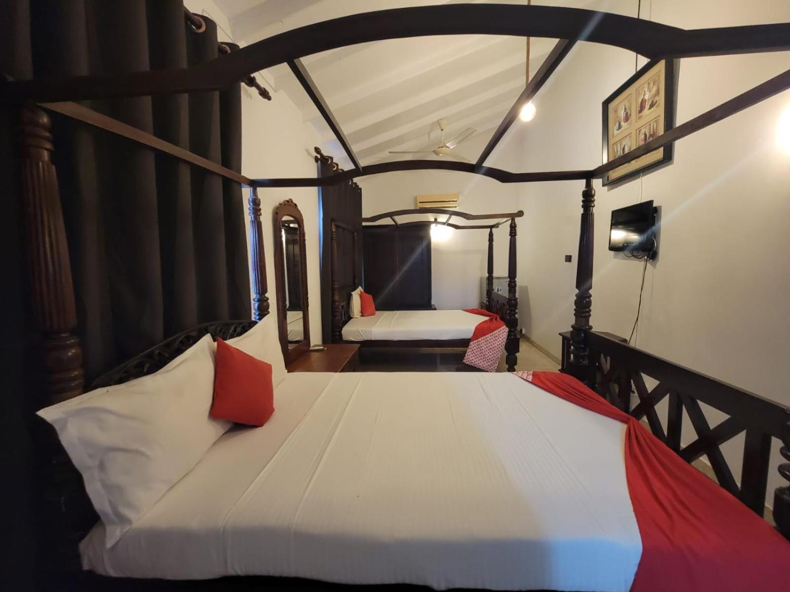 The Empyrean Airport Transit Hotel Katunayake Exterior photo