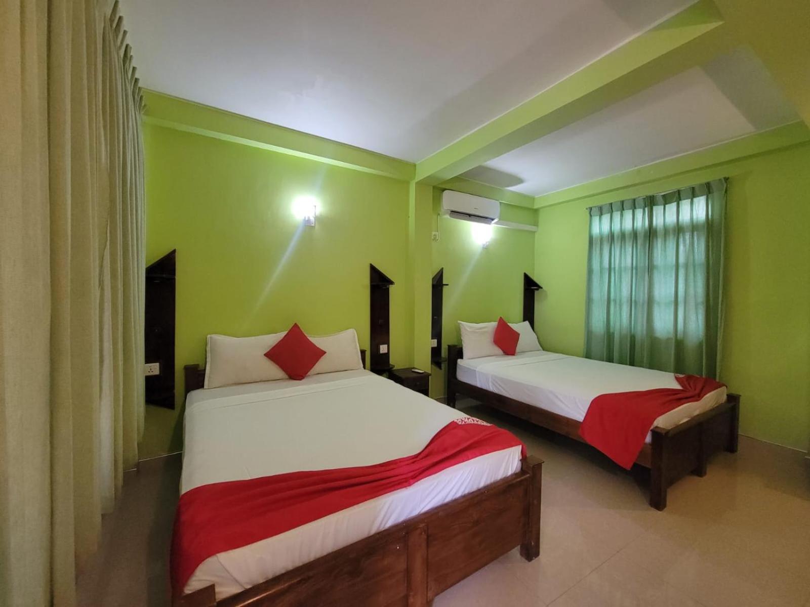 The Empyrean Airport Transit Hotel Katunayake Exterior photo